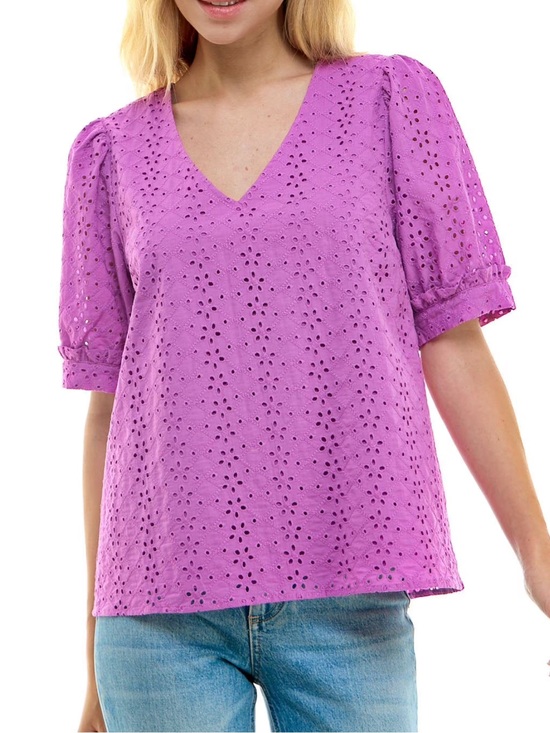 Draper James Tops - Draper James Violet Eyelet V-Neck Puff Short Sleeve Top 100% cotton sz S